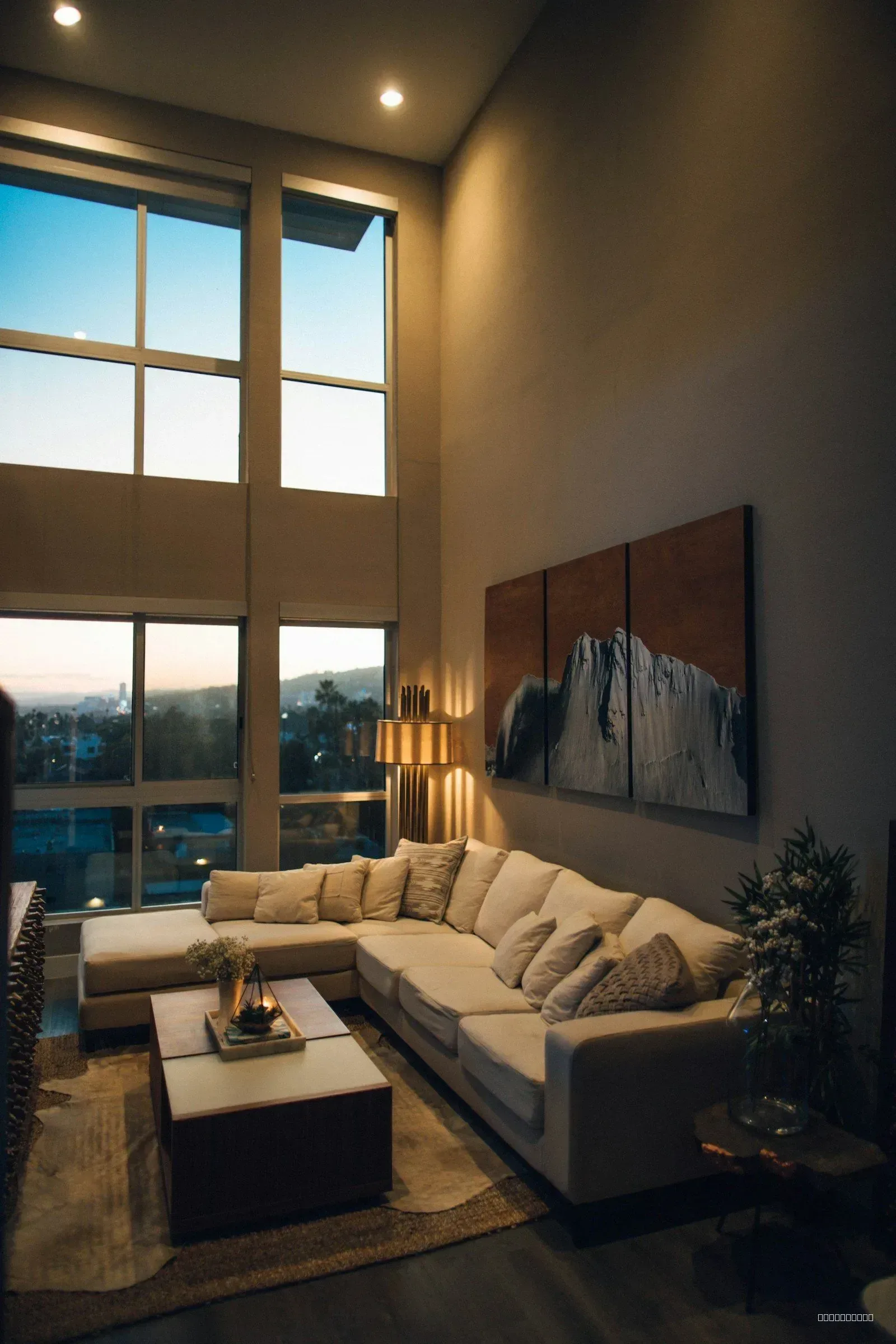 Sample: 3 BHK premium flat in Panampilly Nagar (deal 6) 2