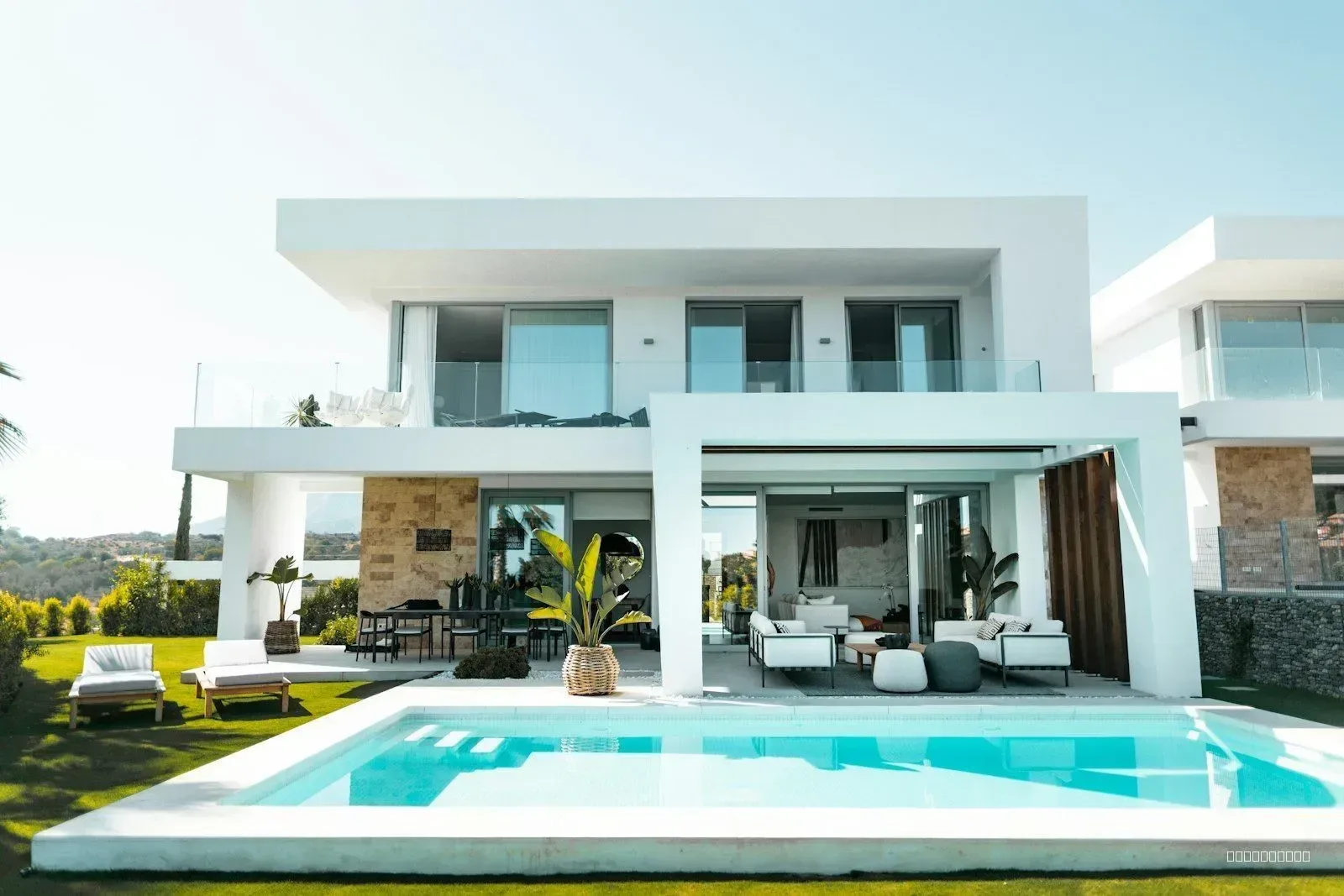 Sample: 3 BHK villa for rent near Infopark (deal 15) 1