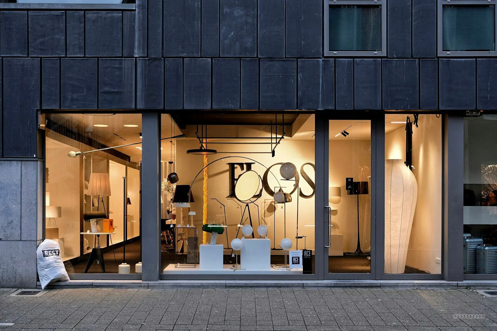 Sample: Retail shop on Palarivattom junction 2